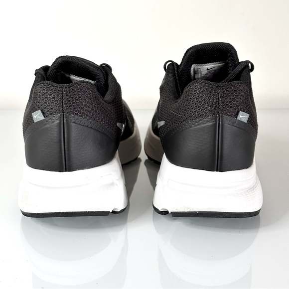 Nike Zoom Span V4.0 Men’s 9.5 EU43 Black DC8996-006 - Picture 2 of 10